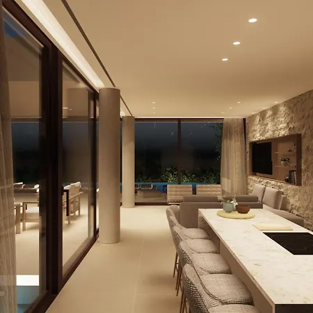 Seanatra Luxury *