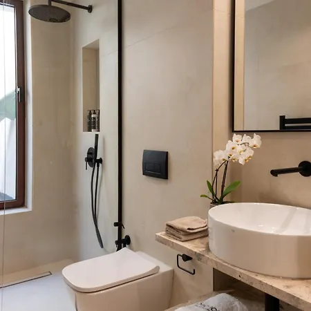 Seanatra Luxury Vila *